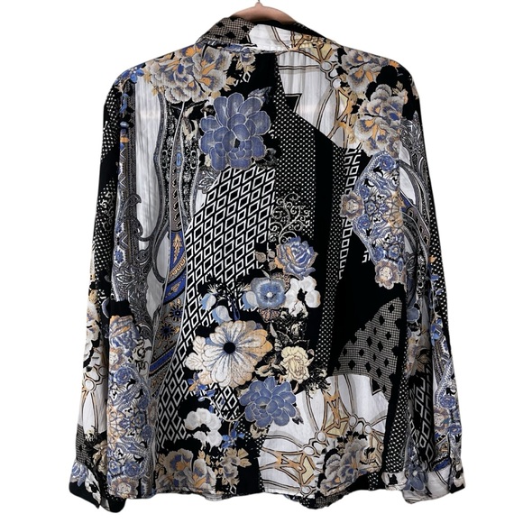 Chico's Women's Printed Crinkle Button-Down Blouse Multicolor Size L Career - Picture 4 of 8